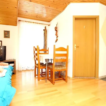 Apartment 2 Bedrooms At 300 M Away From The With Furnished Terrace And Wifi