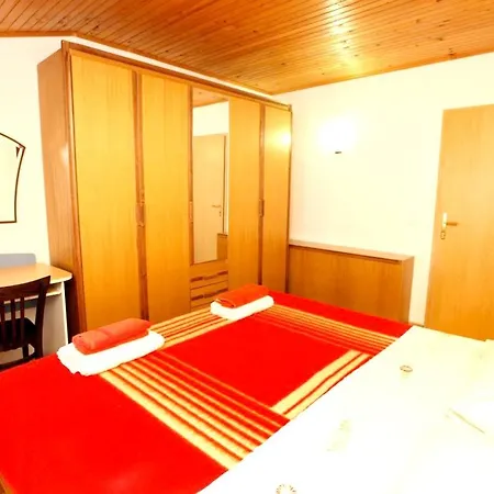 דירה 2 Bedrooms At 300 M Away From The With Furnished Terrace And Wifi איזולה