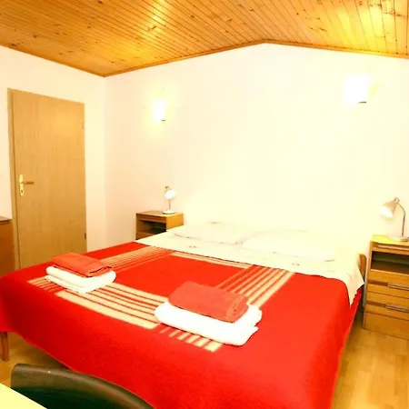 2 Bedrooms At 300 M Away From The With Furnished Terrace And Wifi *