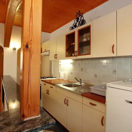 2 Bedrooms At 300 M Away From The With Furnished Terrace And Wifi * איזולה